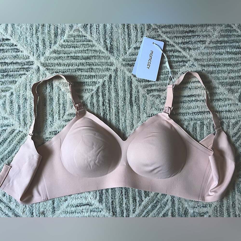 NWT MomCozy Nursing Bra